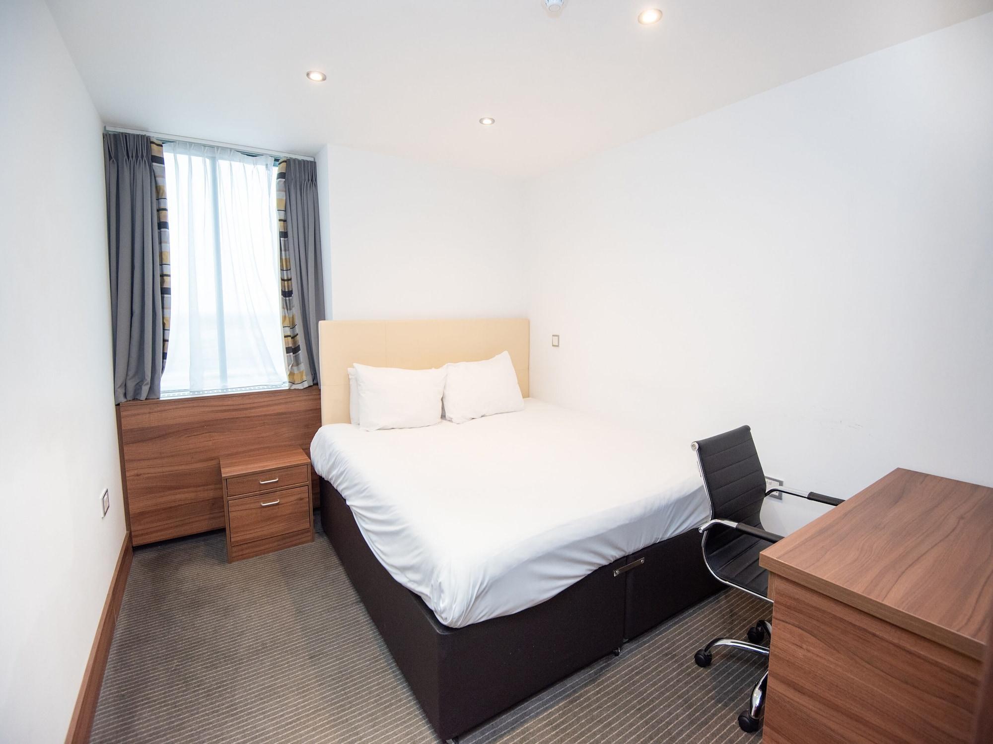 Livin' Serviced Apartments Watford  Exterior photo