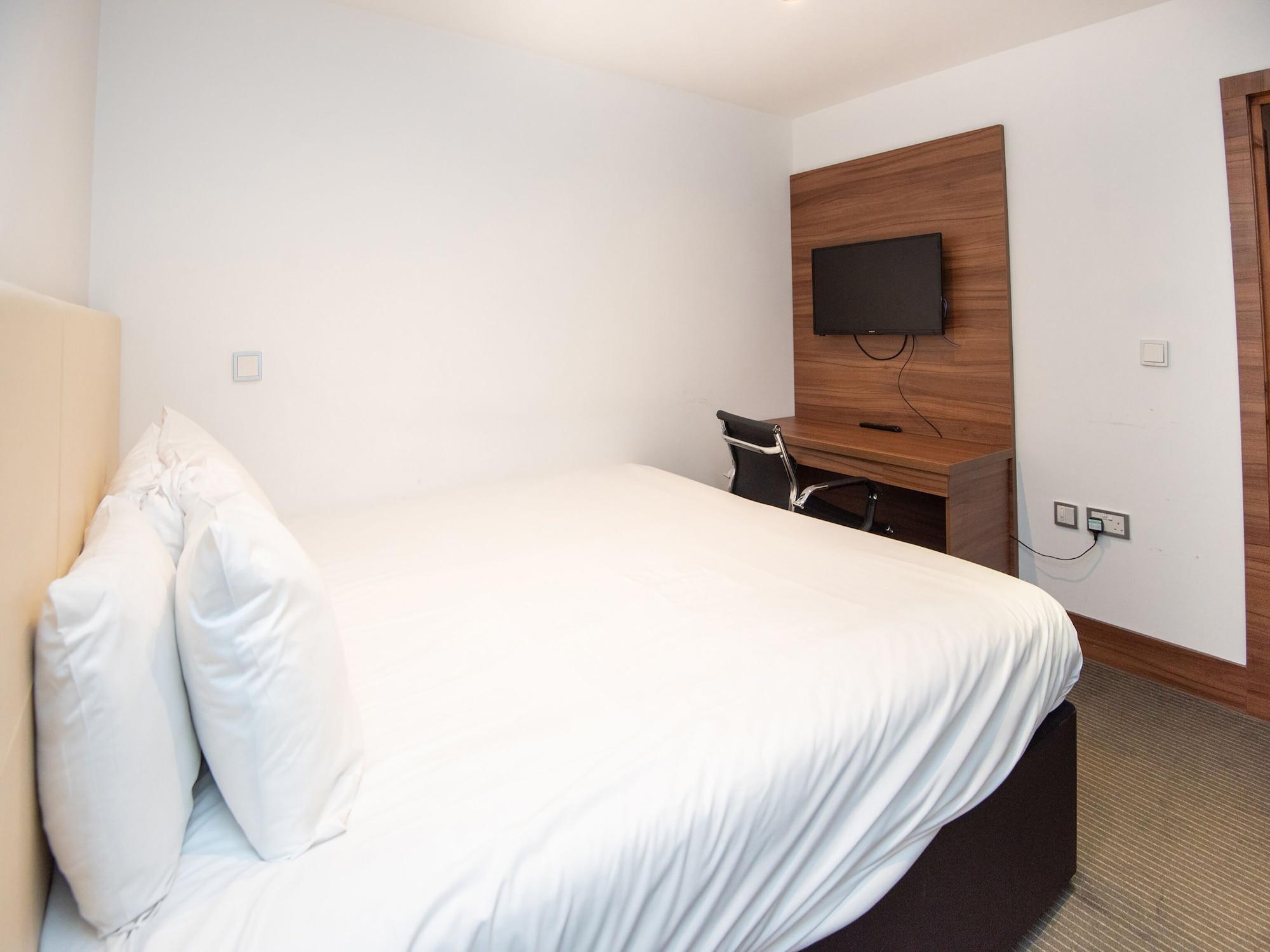 Livin' Serviced Apartments Watford  Exterior photo