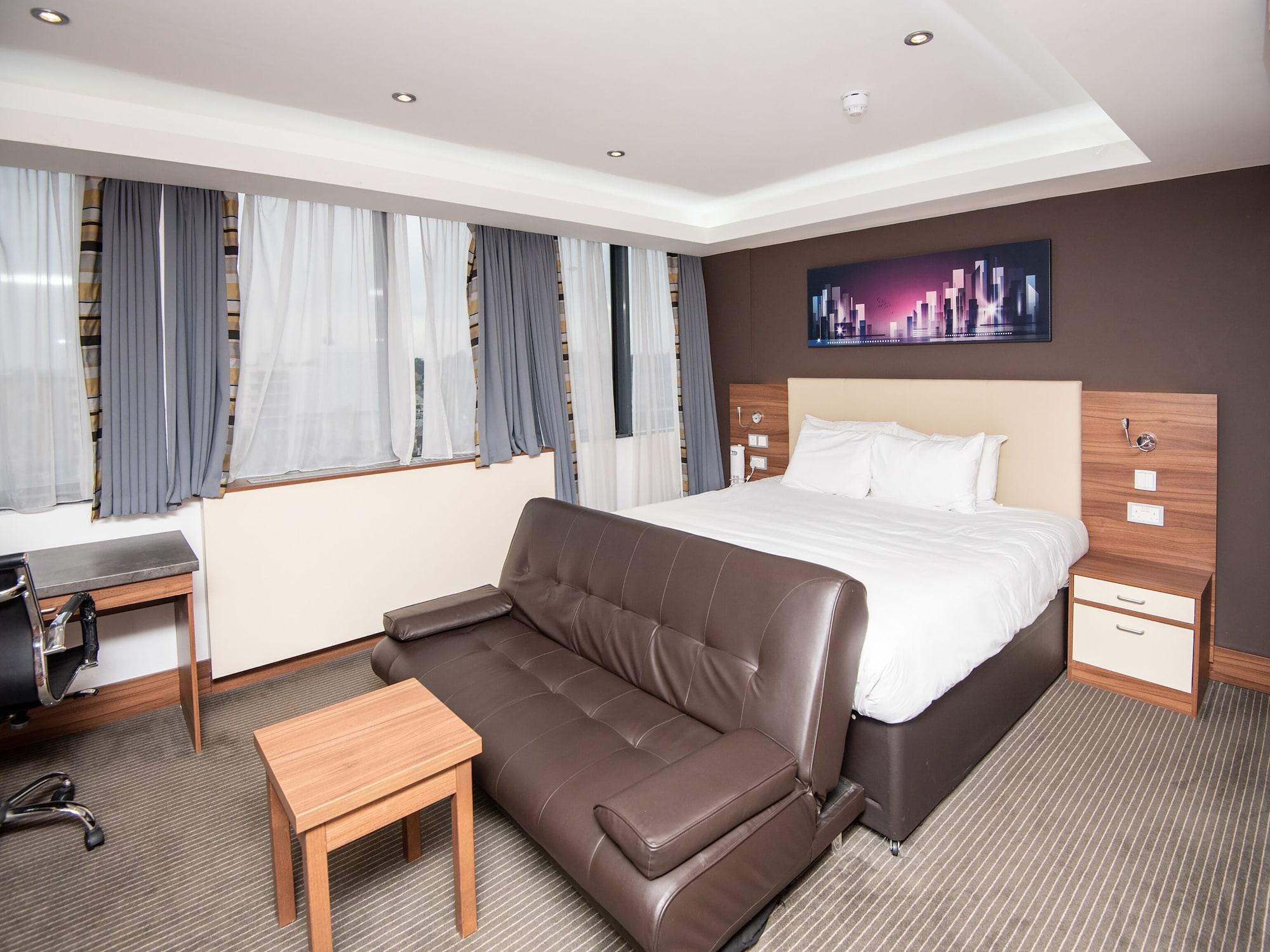 Livin' Serviced Apartments Watford  Exterior photo
